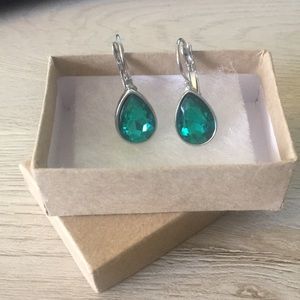Drop earrings